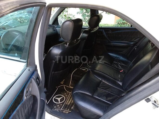 Mercedes E 270 2000, 313,000 km - 2.7 l - Şabran