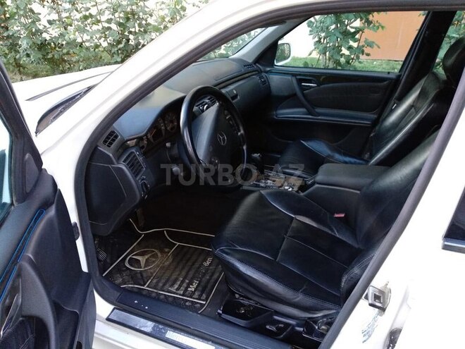 Mercedes E 270 2000, 313,000 km - 2.7 l - Şabran