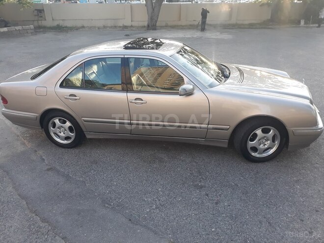 Mercedes E 320 2000, 357,000 km - 3.2 l - Bakı
