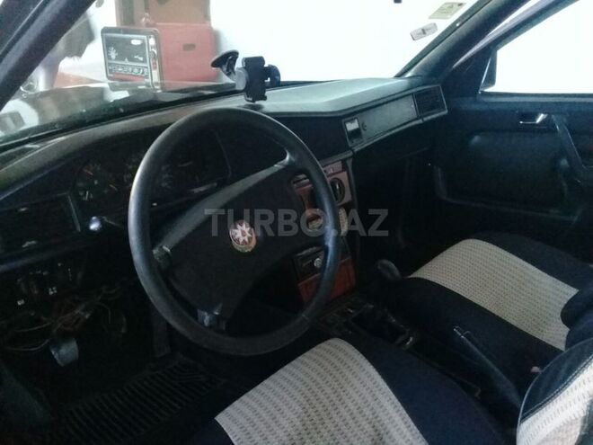 Mercedes 190 1991, 220,000 km - 2.0 l - Bakı