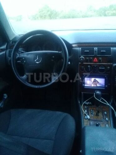 Mercedes E 270 1999, 56,666 km - 0.3 l - Bakı
