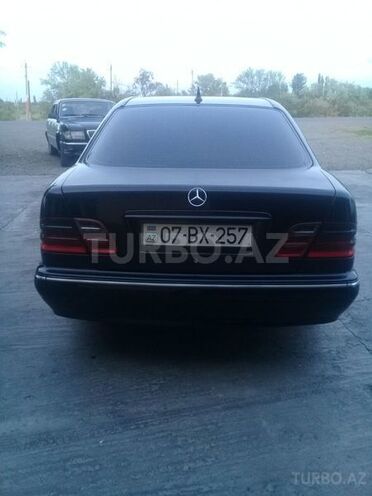 Mercedes E 270 1999, 56,666 km - 0.3 l - Bakı