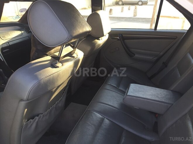 Mercedes C 220 1999, 320,000 km - 2.2 л - Bakı