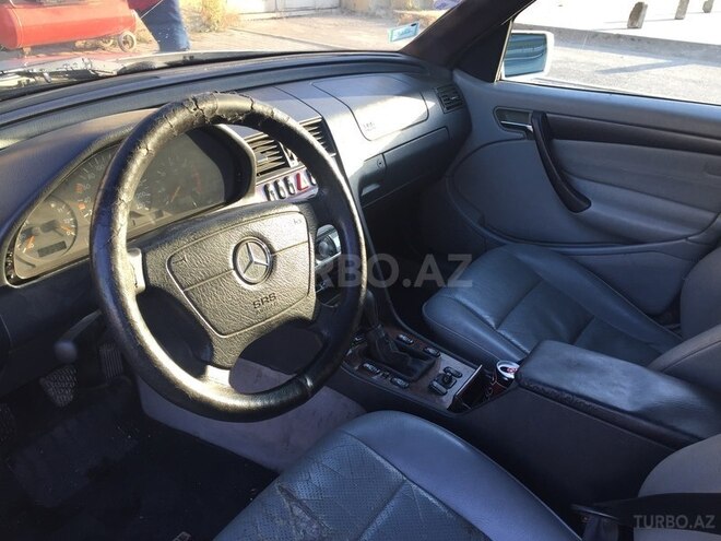 Mercedes C 220 1999, 320,000 km - 2.2 л - Bakı
