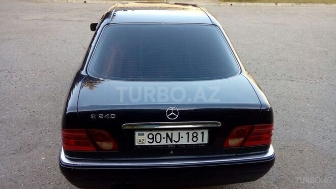 Mercedes E 240 1998, 320,000 km - 2.4 l - Bakı