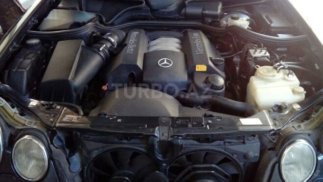 Mercedes E 240 1998, 320,000 km - 2.4 l - Bakı