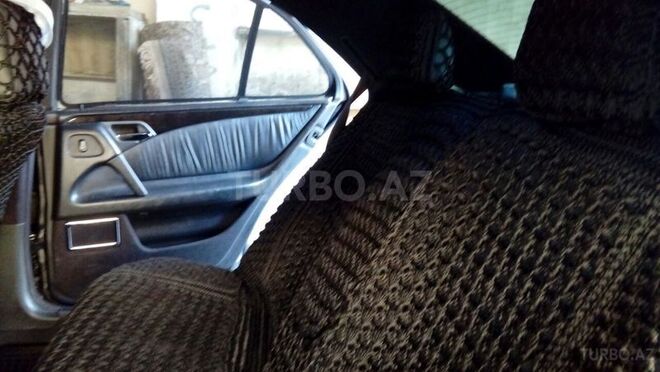 Mercedes E 240 1998, 320,000 km - 2.4 l - Bakı