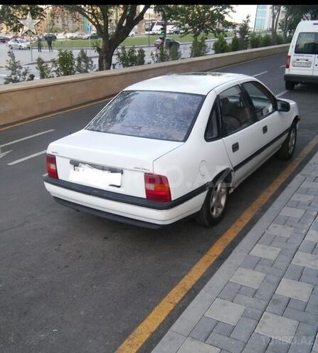Opel Vectra 1989, 190,000 km - 2.0 l - Bakı