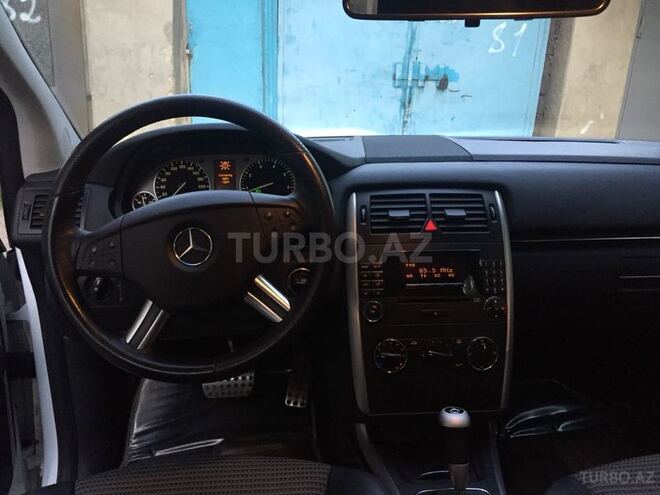 Mercedes B 170 2006, 167,000 km - 1.7 л - Bakı