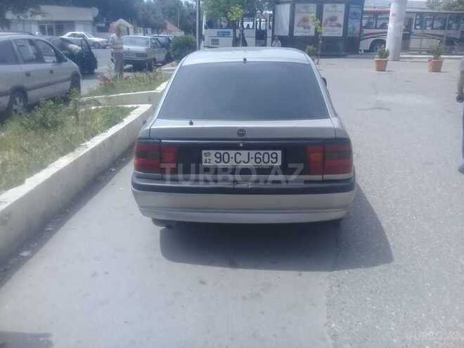 Opel Vectra 1995, 300,000 km - 2.0 l - Bakı