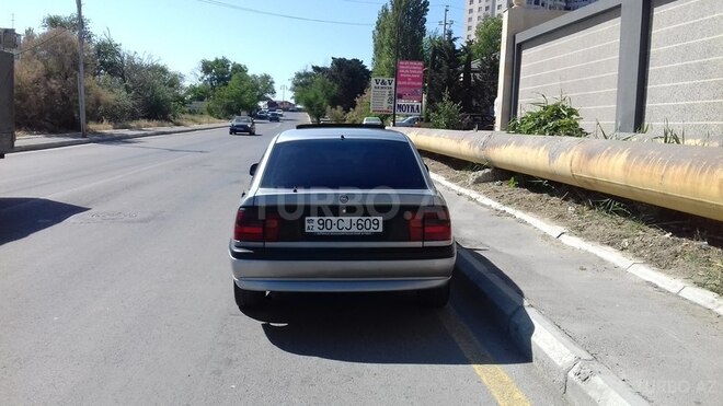 Opel Vectra 1995, 300,000 km - 2.0 l - Bakı