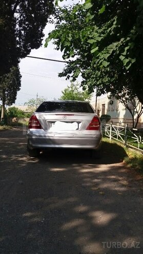 Mercedes C 200 2001, 284,000 km - 2.0 l - Gəncə