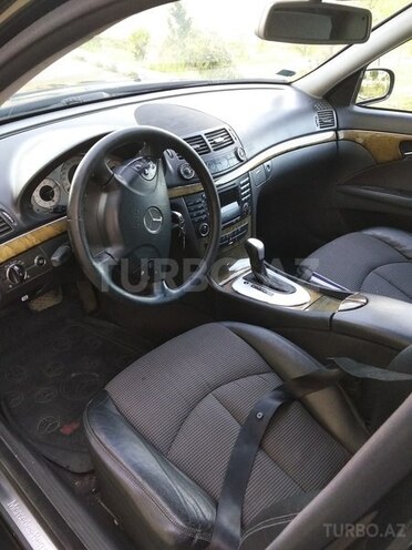 Mercedes E 220 2005, 310,000 km - 2.2 l - Gəncə