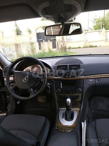 Mercedes E 220 2005, 310,000 km - 2.2 l - Gəncə