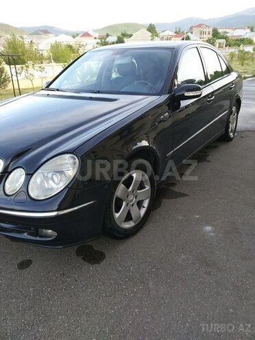 Mercedes E 220 2005, 310,000 km - 2.2 l - Gəncə