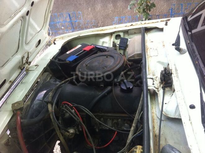 LADA (VAZ) 2105 1986, 200,000 km - 1.6 l - Sabirabad