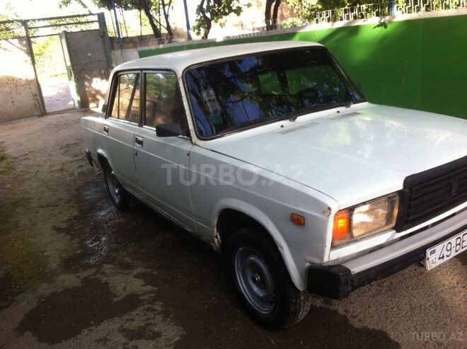LADA (VAZ) 2105 1986, 200,000 km - 1.6 l - Sabirabad
