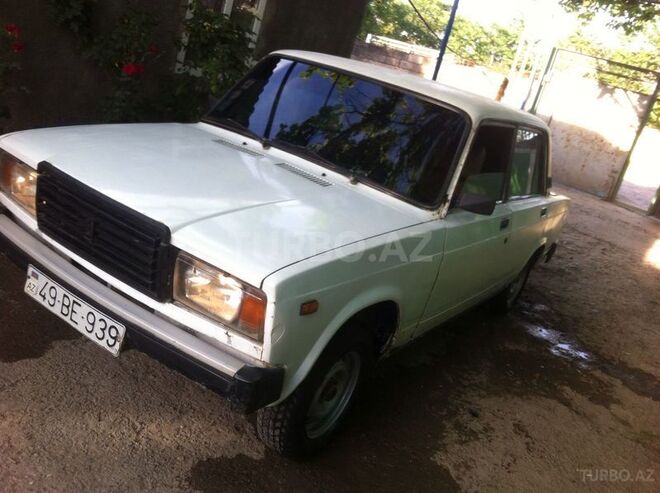 LADA (VAZ) 2105 1986, 200,000 km - 1.6 l - Sabirabad