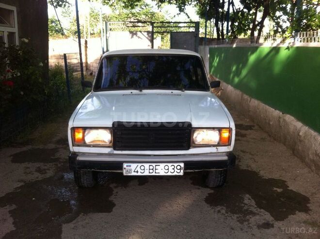 LADA (VAZ) 2105 1986, 200,000 km - 1.6 l - Sabirabad