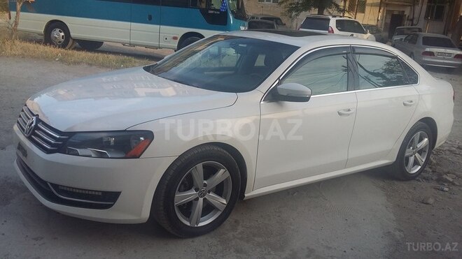 Volkswagen Passat 2012, 68,000 km - 2.5 л - Bakı