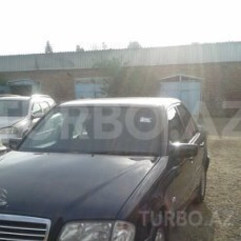 Mercedes C 180 1997, 302,000 km - 1.0 l - Gəncə