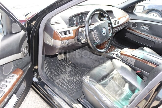 BMW 745 2004, 250,000 km - 4.4 l - Bakı