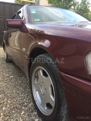 Mercedes C 180 1997, 260,000 km - 1.8 л - Bakı