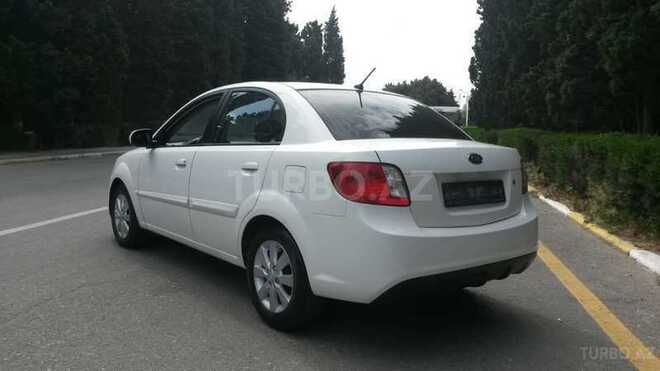 Kia Rio 2010, 102,101 km - 1.4 l - Sumqayıt