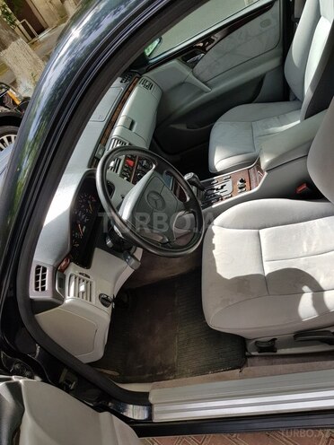 Mercedes E 230 1997, 241,000 km - 2.3 l - Bakı