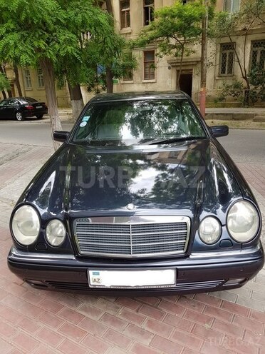 Mercedes E 230 1997, 241,000 km - 2.3 l - Bakı