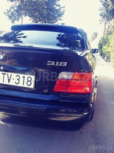 BMW 318 1992, 2,900,000 km - 1.8 l - Bakı