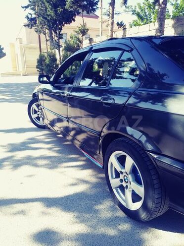 BMW 318 1992, 2,900,000 km - 1.8 l - Bakı