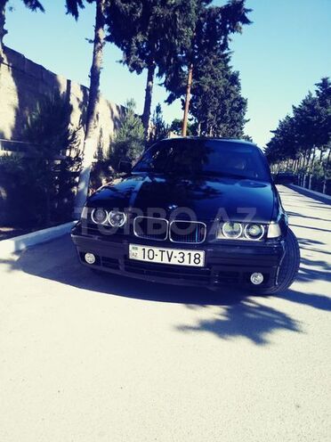 BMW 318 1992, 2,900,000 km - 1.8 l - Bakı