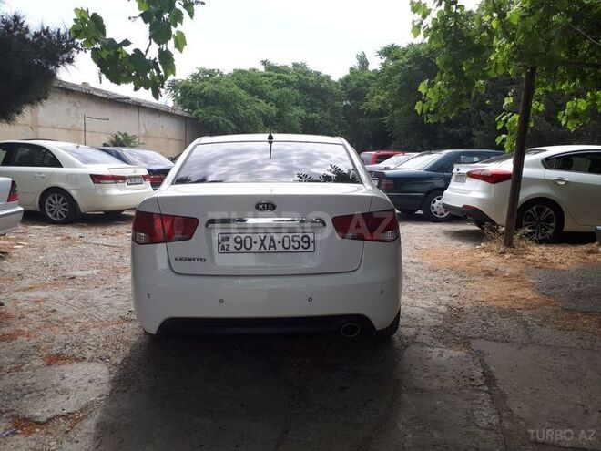 Kia Cerato 2010, 142,000 km - 2.0 л - Bakı