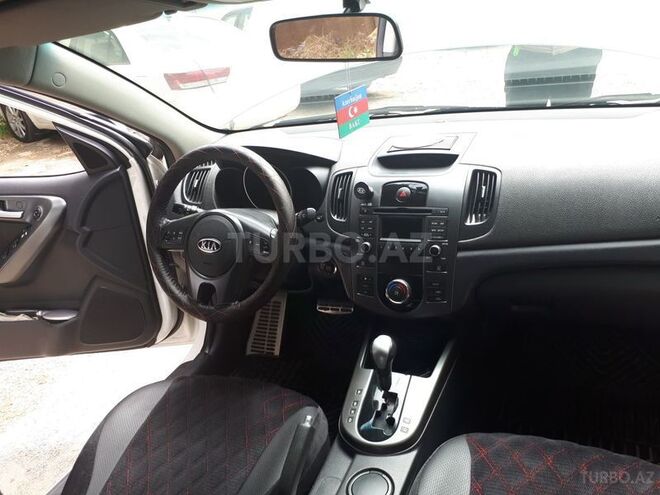 Kia Cerato 2010, 142,000 km - 2.0 л - Bakı
