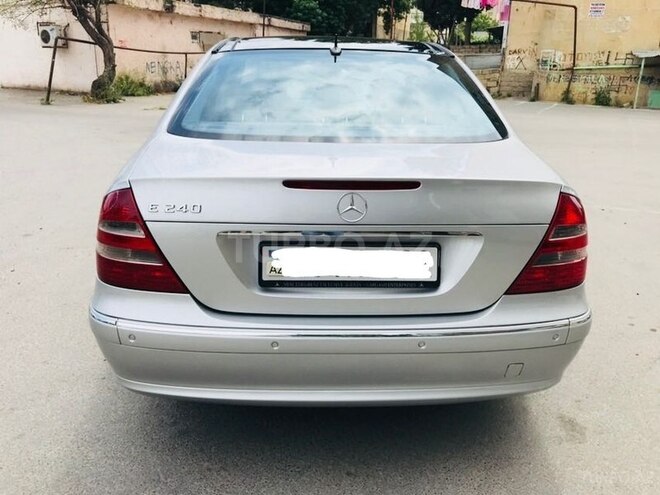 Mercedes E 240 2002, 176,400 km - 2.4 l - Bakı