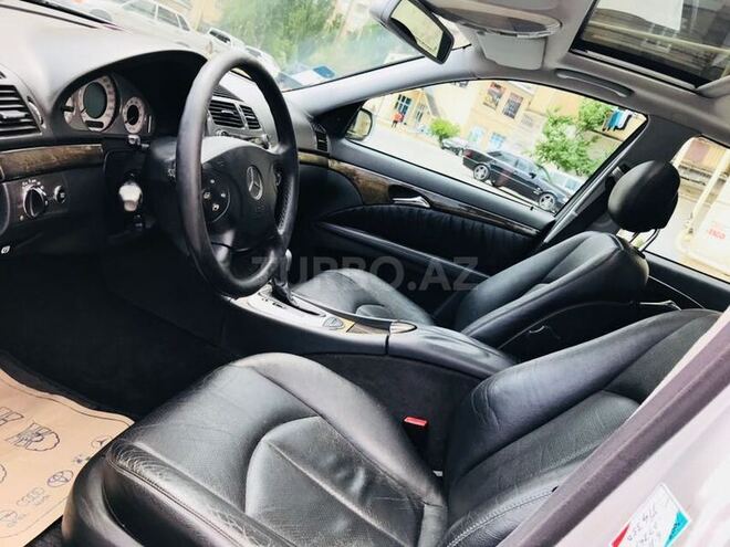 Mercedes E 240 2002, 176,400 km - 2.4 l - Bakı