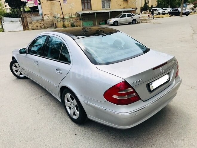Mercedes E 240 2002, 176,400 km - 2.4 l - Bakı