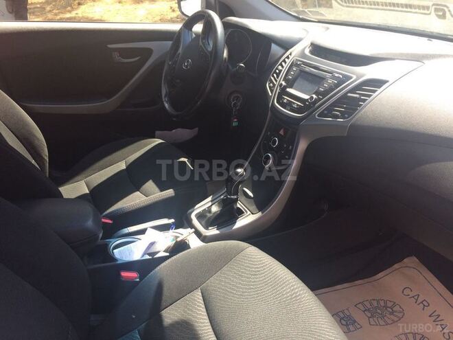 Hyundai Elantra 2015, 12,000 km - 1.8 l - Bakı
