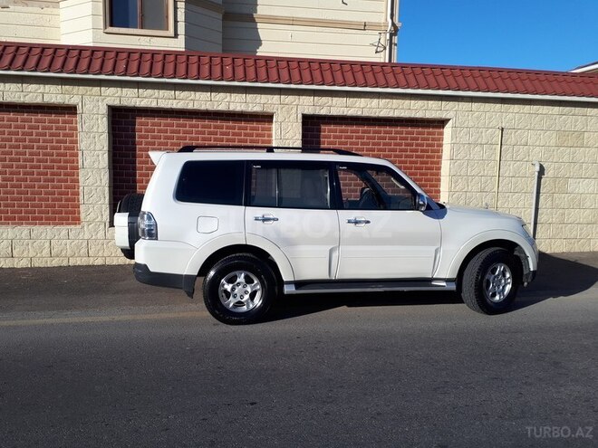 Mitsubishi Pajero 2007, 137,000 km - 3.0 l - Bakı