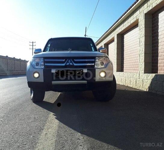 Mitsubishi Pajero 2007, 137,000 km - 3.0 l - Bakı
