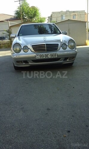 Mercedes E 220 2001, 310,000 km - 2.2 l - Bakı