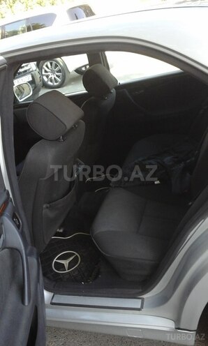 Mercedes E 220 2001, 310,000 km - 2.2 l - Bakı