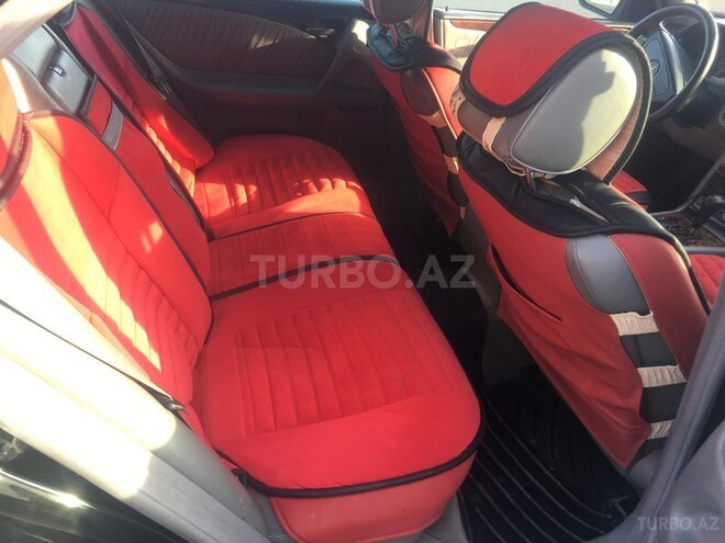 Mercedes E 240 1999, 320,000 km - 2.4 l - Bakı