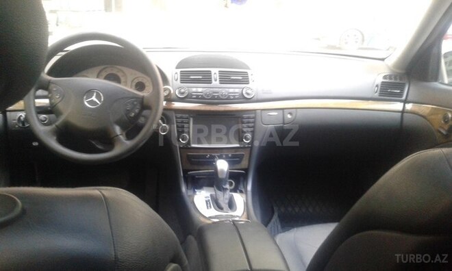 Mercedes E 320 2004, 250,000 km - 3.2 l - Bakı