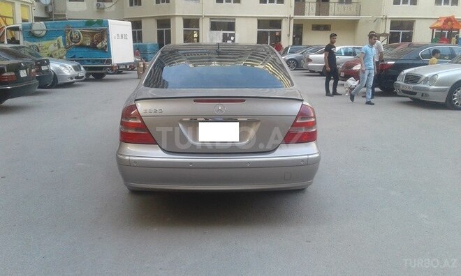Mercedes E 320 2004, 250,000 km - 3.2 l - Bakı