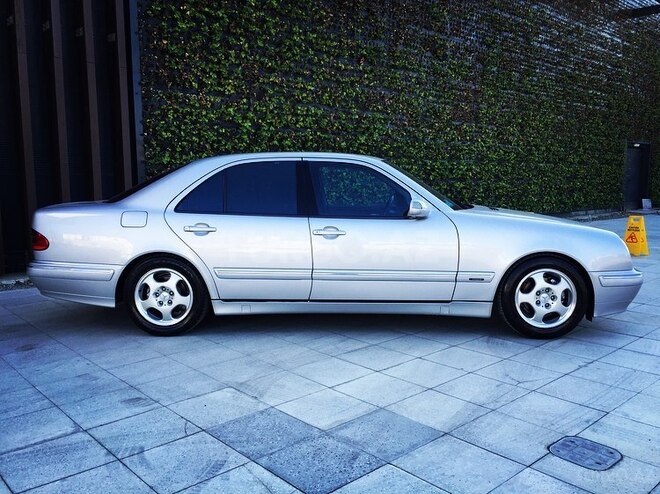 Mercedes E 240 2000, 244,000 km - 2.4 l - Bakı