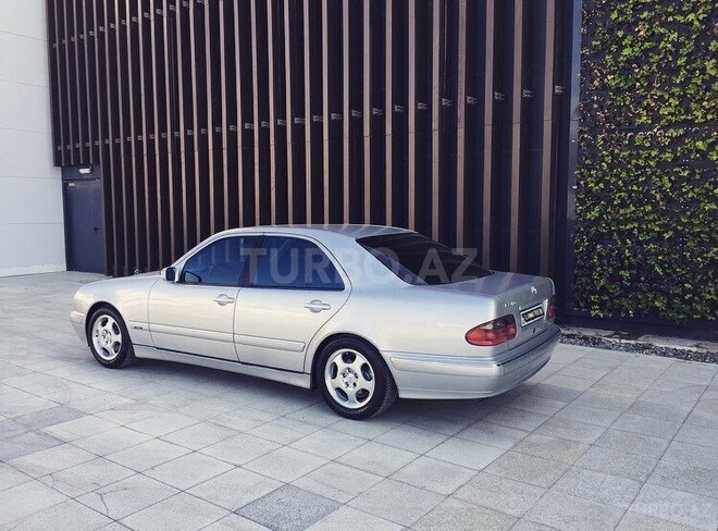 Mercedes E 240 2000, 244,000 km - 2.4 l - Bakı