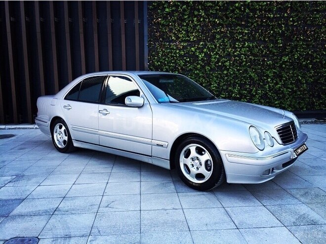 Mercedes E 240 2000, 244,000 km - 2.4 l - Bakı