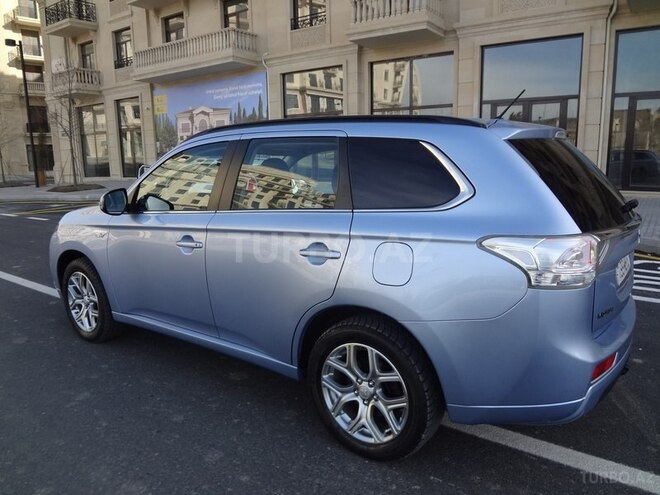 Mitsubishi Outlander 2013, 73,000 km - 2.0 l - Bakı
